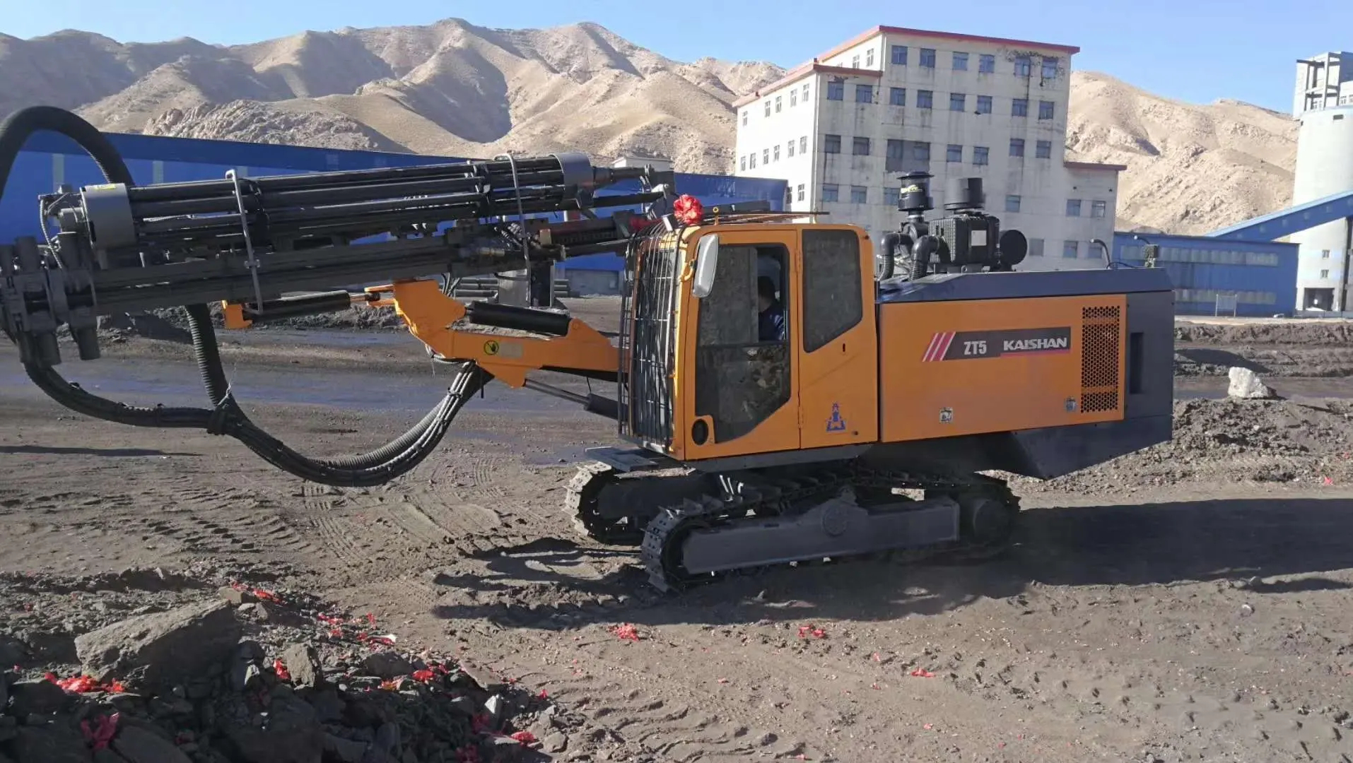 Crawler Blasting Rig ZT5 Mining Blast Hole Down The Hole Drilling Rigs With Built-in Equipment - Image 9